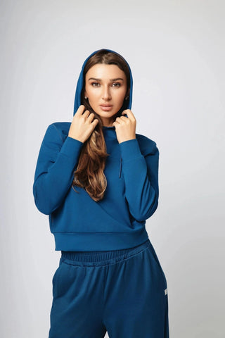 Yebo Clothing's Harper Hoodie is an essential piece of performance activewear made from sustainable materials. This lightweight, breathable hoodie supports the I See You movement, offering conscious fashion for the eco-conscious gym-goer.