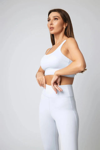 Showcasing the adjustable straps and flattering V-back, the Jordan Sports Bra by Yebo Clothing is an ideal choice for eco-friendly gym clothes and conscious fashion enthusiasts.